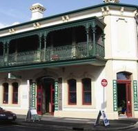 Adelaide's Shakespeare Backpackers International Hostel - E Caravan Parks