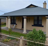 Agnes Cottage Bed and Breakfast - E Caravan Parks