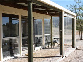 ArtWine Cottages - E Caravan Parks 2