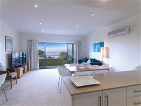 Aurora Ozone Apartments - E Caravan Parks 1