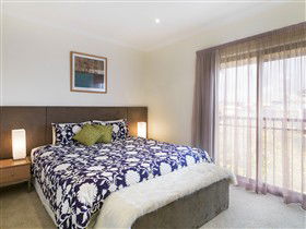 Aurora Ozone Apartments - E Caravan Parks 3