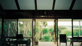 Cricklewood Cottage - E Caravan Parks 1