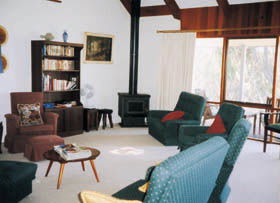 Cricklewood Cottage - E Caravan Parks 2