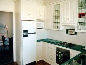 Grandview House Apartments - Glenelg - E Caravan Parks 1