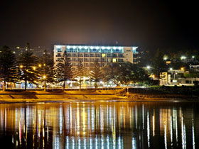 Port Lincoln Hotel - E Caravan Parks 1