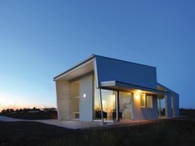 Tanonga Luxury Eco-Lodges - E Caravan Parks 0