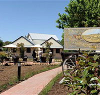 The Haus Studio Apartments - E Caravan Parks