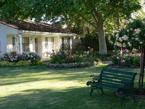 Aarinda Holiday Apartments - E Caravan Parks 5
