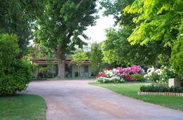 Aarinda Holiday Apartments - E Caravan Parks 6