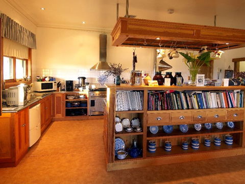 Abbotsford Country House - E Caravan Parks 3