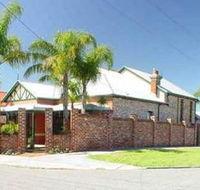 Above Bored Bed and Breakfast - E Caravan Parks
