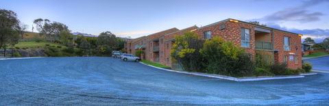 Acacia Snowy Motel - E Caravan Parks 4