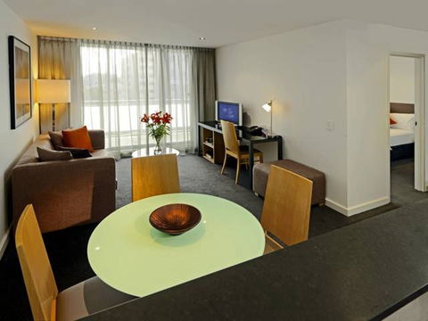 Adina Apartment Hotel Wollongong - E Caravan Parks 1