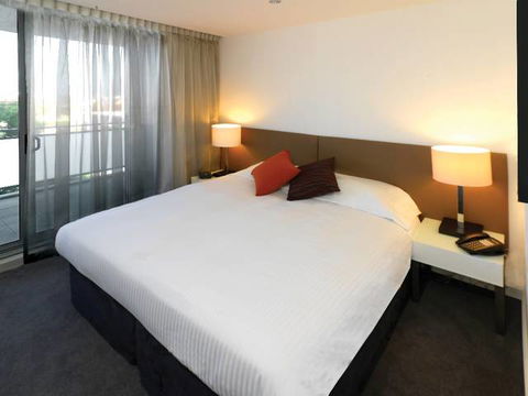 Adina Apartment Hotel Wollongong - E Caravan Parks 2
