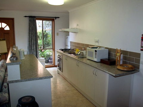 Adrienne's Place On The Hill - E Caravan Parks 0