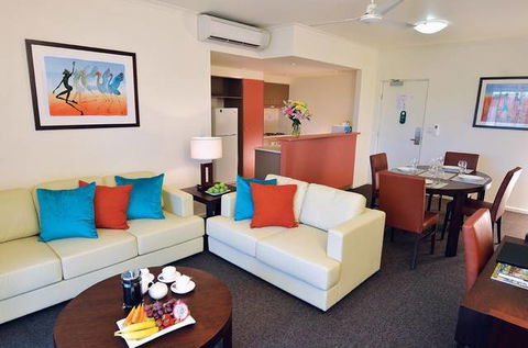 Advance Serviced Apartments - E Caravan Parks 0
