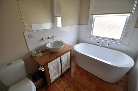 Ain Garth Self Catering Accommodation - E Caravan Parks 4
