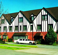 Albury Manor House - E Caravan Parks