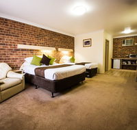 A-Line Motel - E Caravan Parks