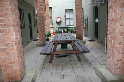 Alpine Heritage Motel - E Caravan Parks 1