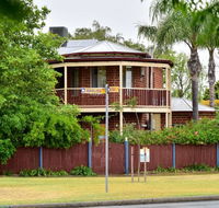 Anchorage Guest House - E Caravan Parks