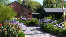 Anchor Cottage - E Caravan Parks 4