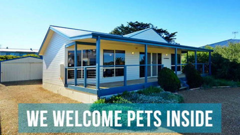 PetLet: 6 Eaton Road At Goolwa Beach - E Caravan Parks 0