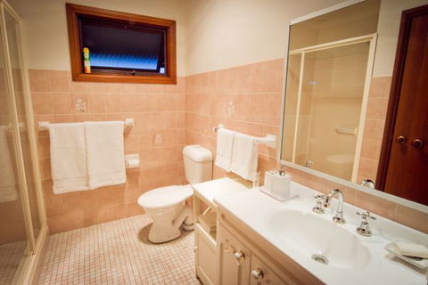 Camden Hillview - E Caravan Parks 5