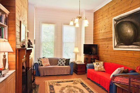 Pendower House B&B - E Caravan Parks 2