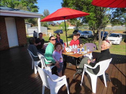 Eddy's Of Canowindra - E Caravan Parks 5
