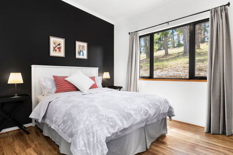 Karawatha Cottages B&B - E Caravan Parks 5