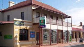Victoria Hotel At Port MacDonnell - E Caravan Parks 4
