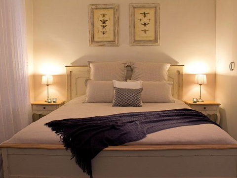 Queen's Cottage Barossa Valley - E Caravan Parks 1