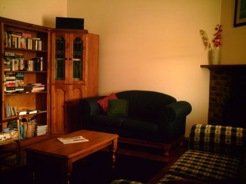 The Cottage No 12 On North - E Caravan Parks 1