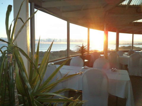 African Reef Beach Resort  - E Caravan Parks 0