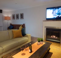 Alice's Palace Ocean Grove - E Caravan Parks