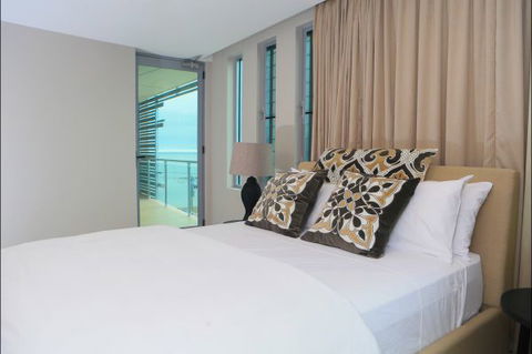 Aqua Aqua Luxury Penthouses - E Caravan Parks 4