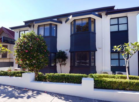 Avoca Lodge - E Caravan Parks 0