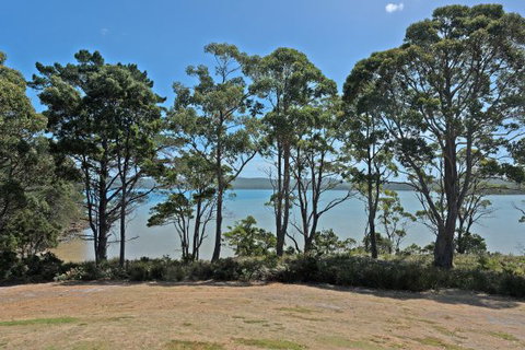 Cloudy Bay Lagoon Estate - E Caravan Parks 6