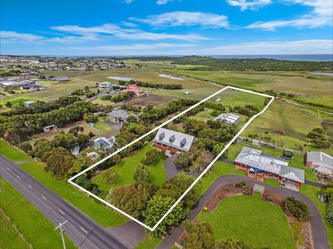Cooks Retreat Warrnambool - E Caravan Parks 1