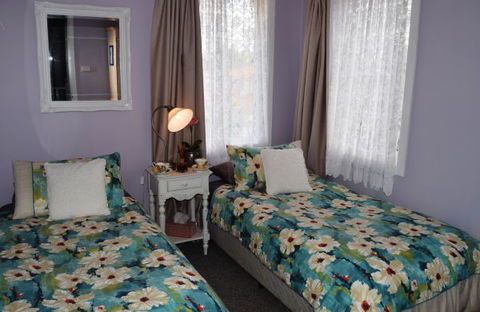 Cutmore Cottages Bed And Breakfast - E Caravan Parks 6