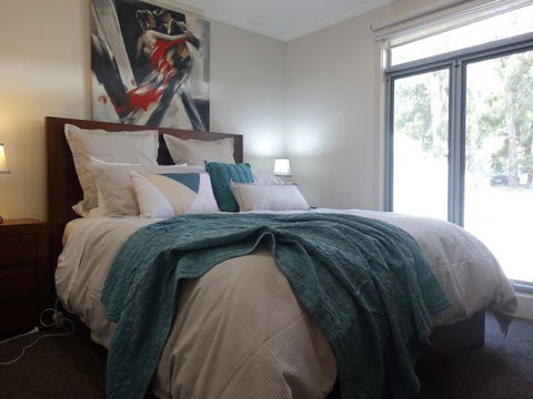 Hemley House - E Caravan Parks 4