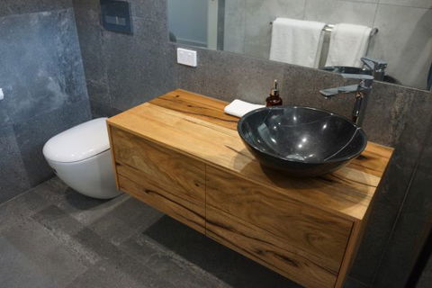 Hemley House - E Caravan Parks 8