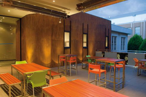 Hotel Warrnambool - E Caravan Parks 3