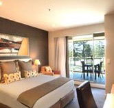 Oaks Plaza Pier Hotel - E Caravan Parks
