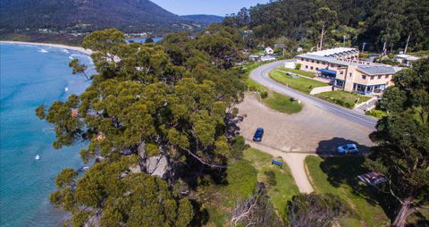 Lufra Hotel And Apartments - E Caravan Parks 1