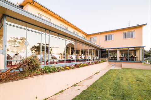 Lufra Hotel And Apartments - E Caravan Parks 7