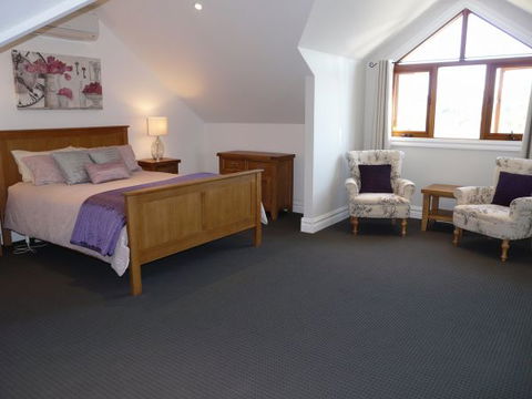 Paringa Grove Homestead - E Caravan Parks 5