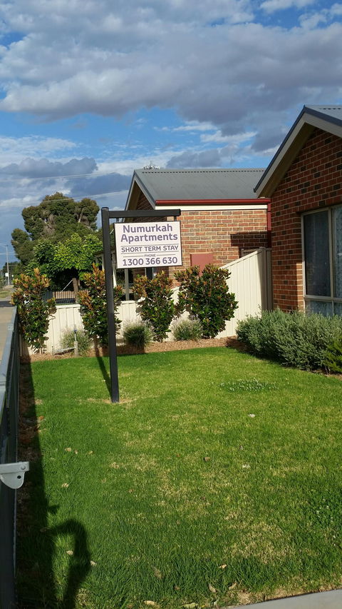 Numurkah Apartments - The Saxton - E Caravan Parks 2