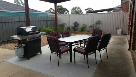 Numurkah Apartments - The Miekleljohn - E Caravan Parks 1